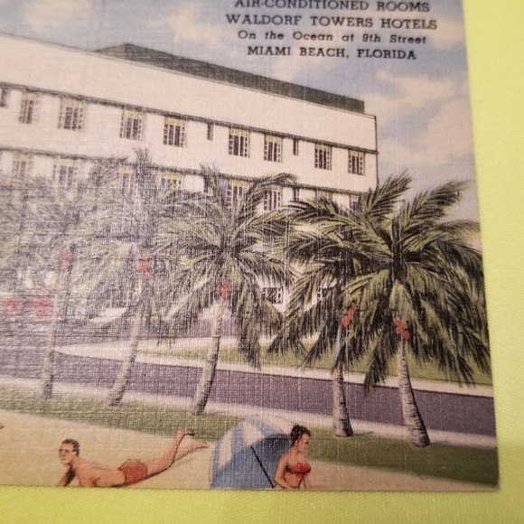 Vintage Postcard Waldorf Towers Miami - Picture 3 of 10